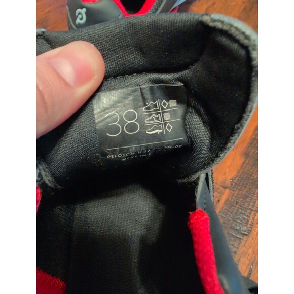 EUC Peloton cycling bike shoes with look delta cleats EU 38 US women's 7 - Picture 7 of 7